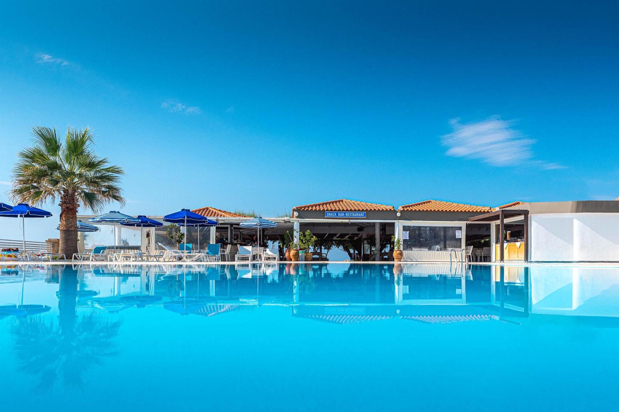 Elvita Beach Hotel คิโอตาริ ภายนอก รูปภาพ