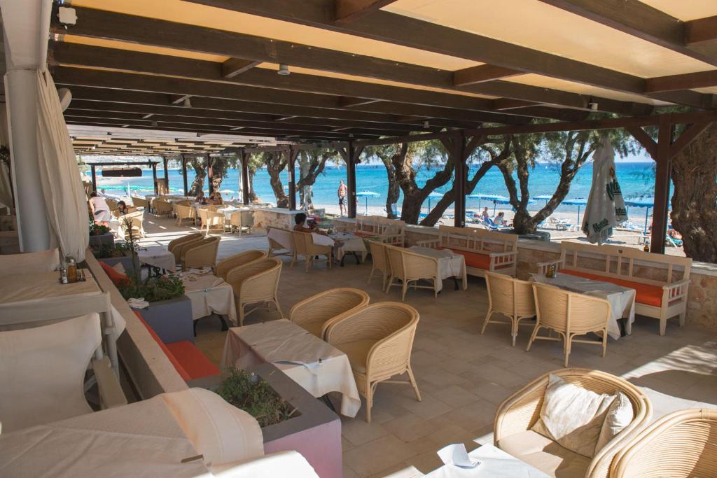 Elvita Beach Hotel คิโอตาริ ภายนอก รูปภาพ
