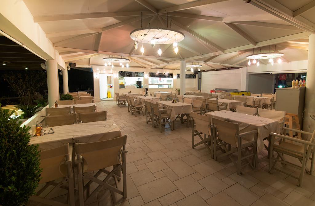 Elvita Beach Hotel คิโอตาริ ภายนอก รูปภาพ