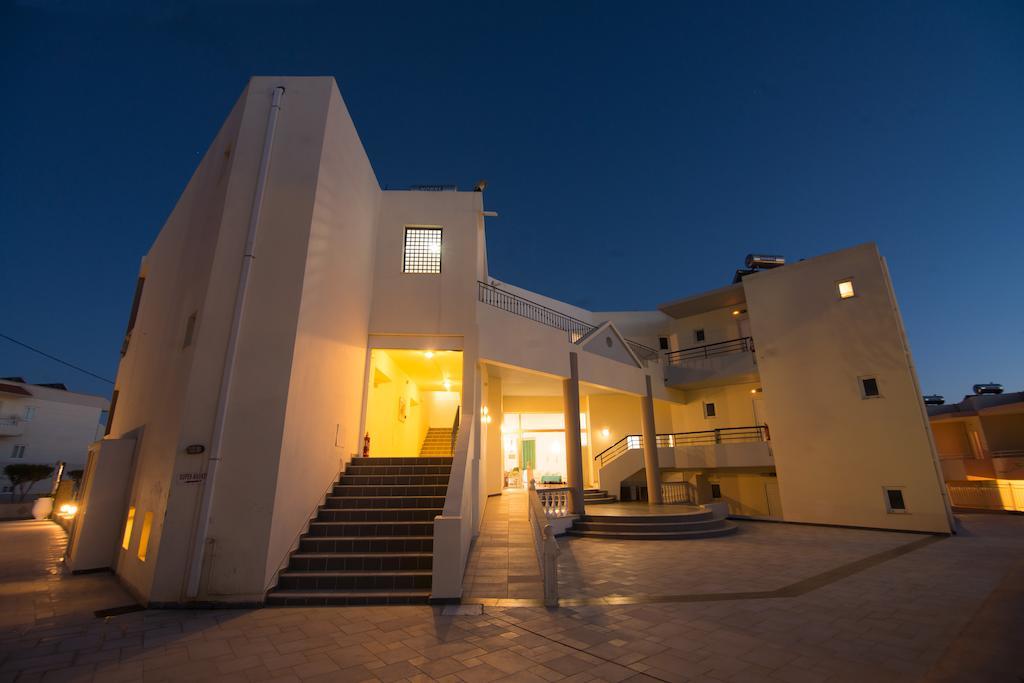 Elvita Beach Hotel คิโอตาริ ภายนอก รูปภาพ